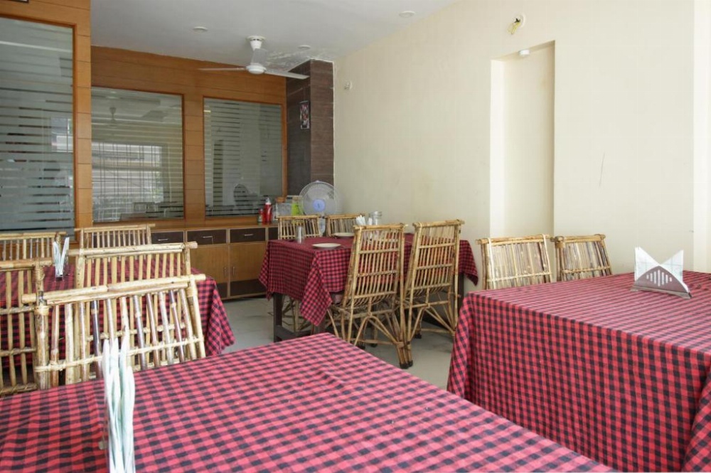 Hotel Devoy Inn